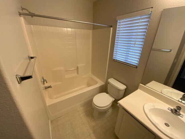 Building Photo - 10256 Grecian Laurel Ct