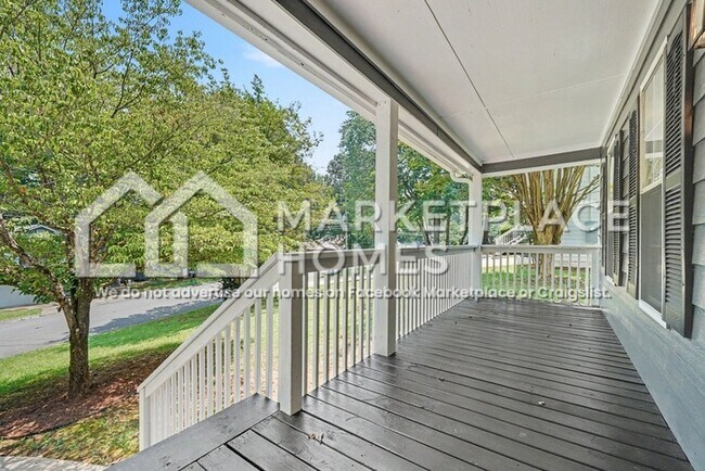 Building Photo - 109 Hampton Dr
