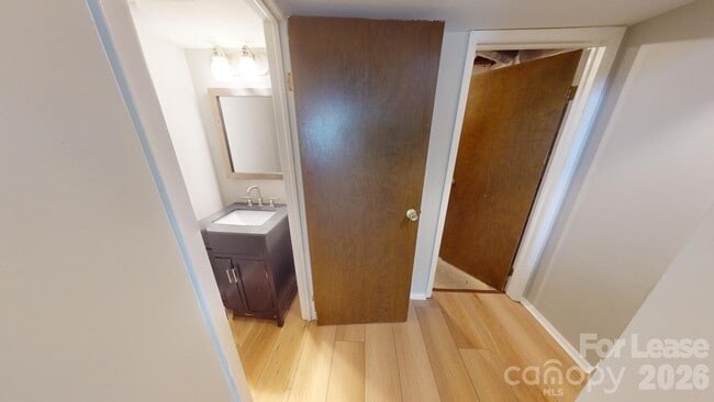 Building Photo - 7344 Pebblestone Dr