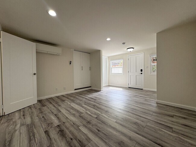 Building Photo - Exceptional Estate with Main Residence, Two ADUs & Office