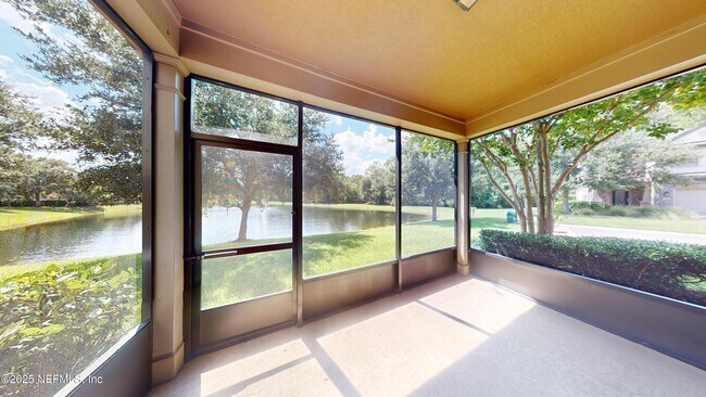 Building Photo - 13950 Berryview Rd