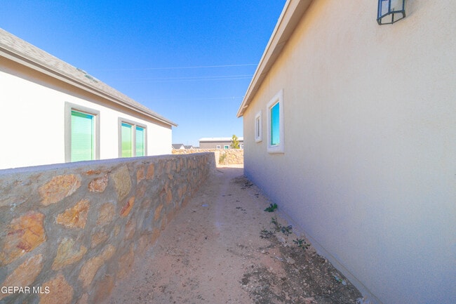 Building Photo - 5112 Joe Castillo St