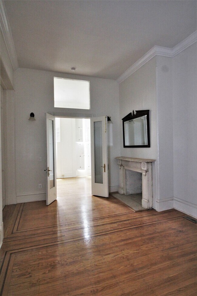 Building Photo - 1511 Bolton St