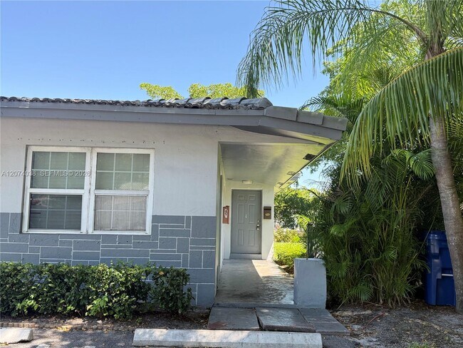 Building Photo - 7531 NW 44th Ct