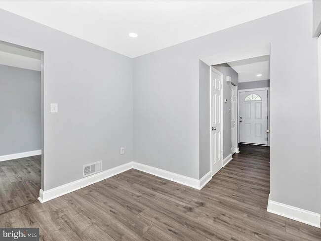 Building Photo - 13114 Thackery Pl