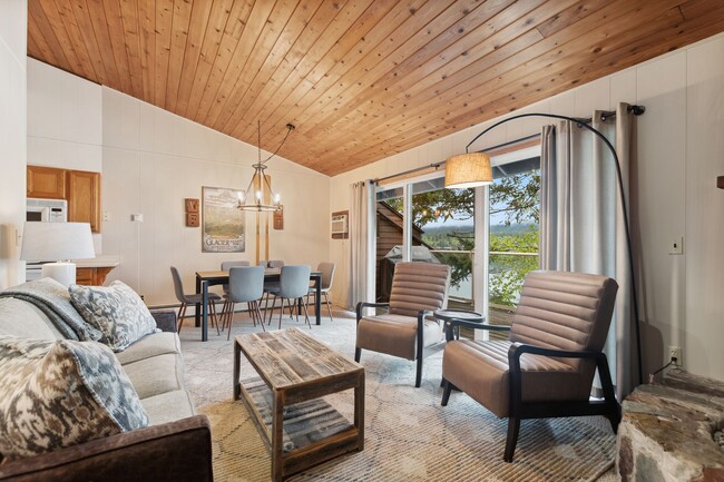 Primary Photo - 1 bedroom, 1 bath Condo on Whitefish Lake