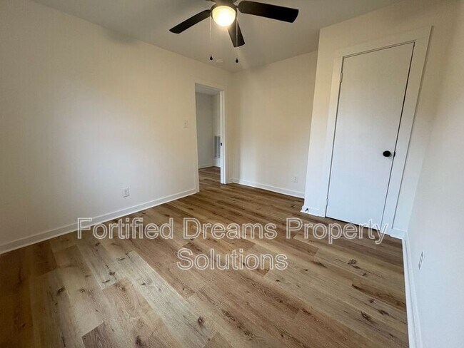 Building Photo - 431 Peeden Dr