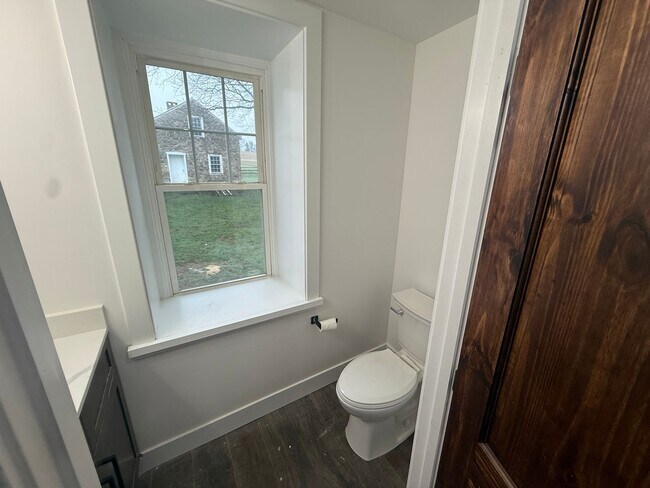 Building Photo - Amazing Brand New Renovated Farmhouse. Don't Miss.