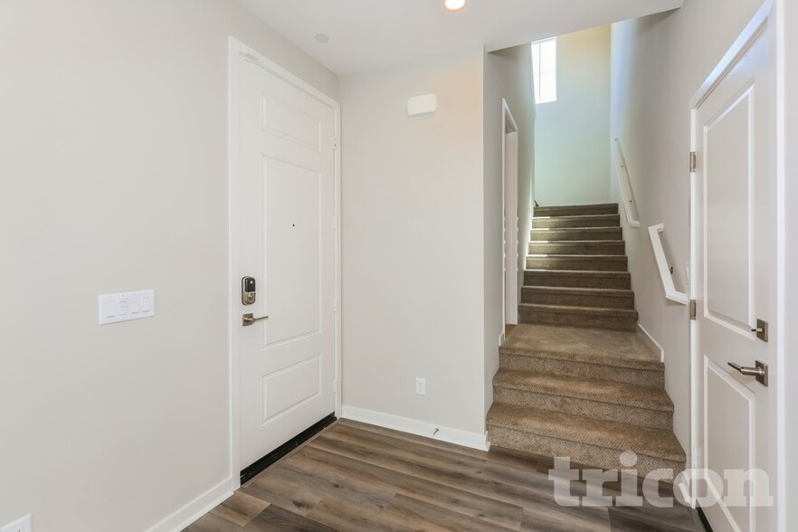 Building Photo - 28154 Cookhouse Ln