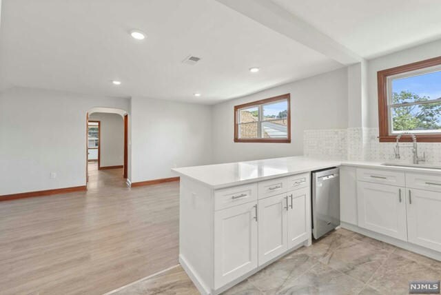 Building Photo - 532 Piaget Ave
