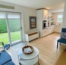 Building Photo - 157 Tuckerman Ave