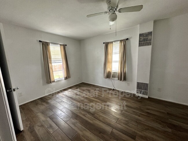 Building Photo - 317 Kashmuir Pl
