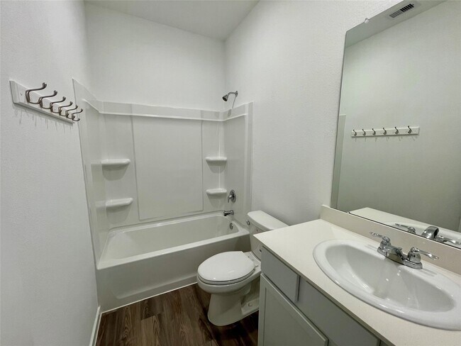 Building Photo - 17202 Coppice Oak Dr