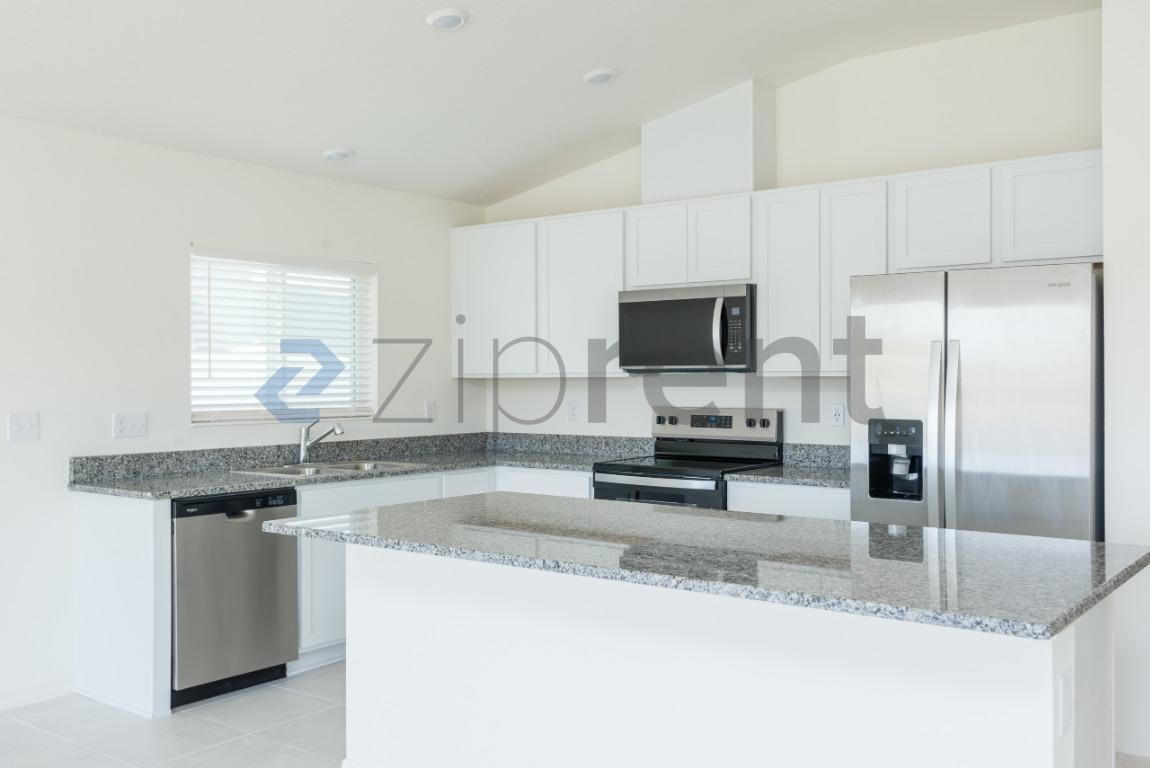 Building Photo - 9286 Sandy Bluffs Circle