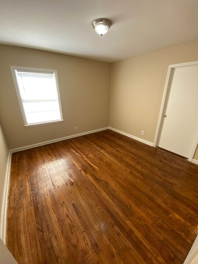 Building Photo - **ON HOLD**5 Bedroom / 2 Bathroom Home for Rent in Columbus, GA 31906