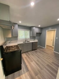 Building Photo - Baxter Ave 140-142