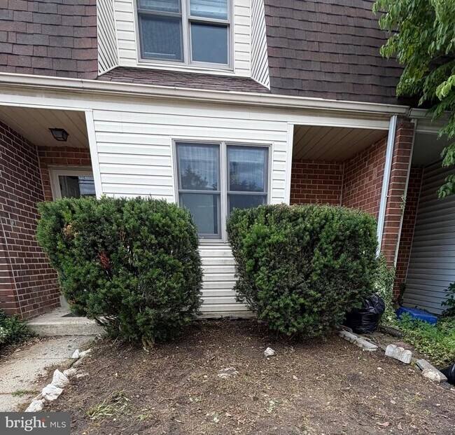 Building Photo - 44 Rickmar Ln