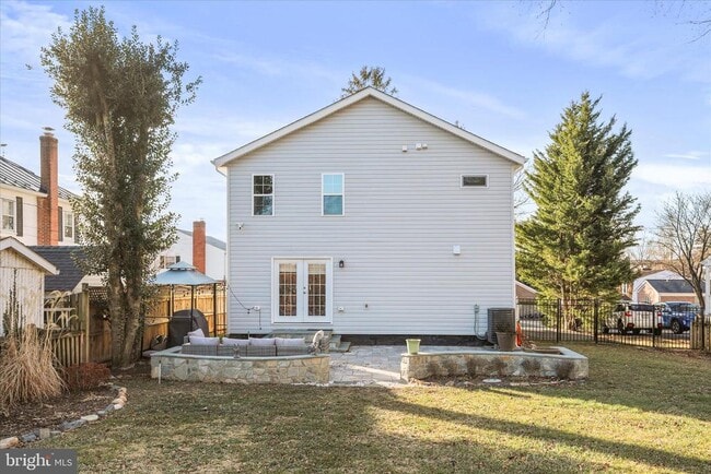 Building Photo - 408 Blue Ridge Ave NE