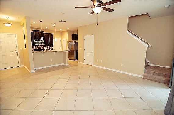 Building Photo - Nice Townhome in the hear of Oviedo!
