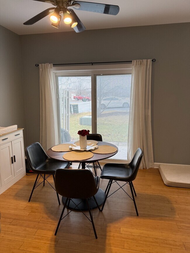 Building Photo - 378 Tower Dr