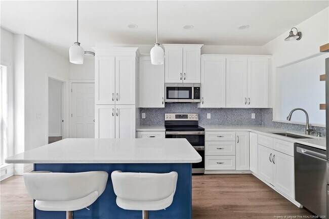 Building Photo - 50 Dino Ct