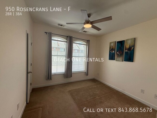 Building Photo - 950 Rosencrans Ln