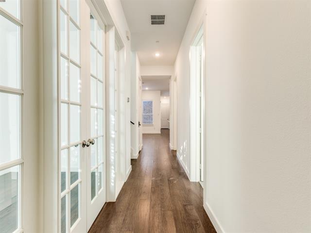 Building Photo - 7443 Tiffany Dr