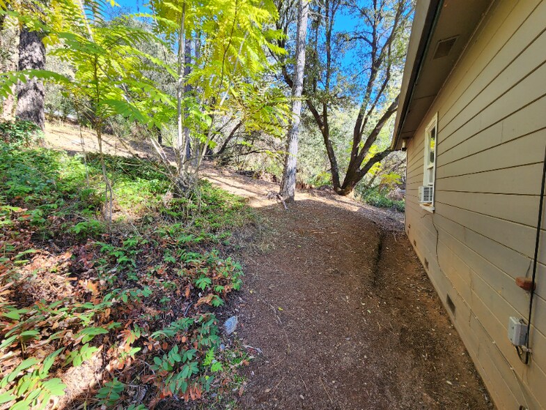 Building Photo - 16619 Old Stagecoach Rd