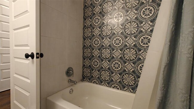 Building Photo - 514 Faith Dr