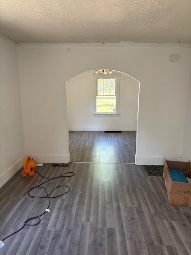 Building Photo - 830 E Rogers Ave