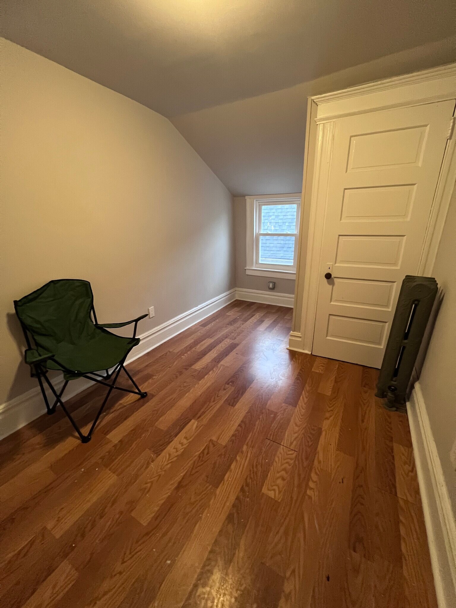 Building Photo - 29 Hilton St