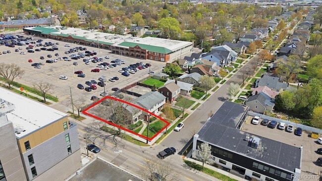 Building Photo - 1111 Holland St