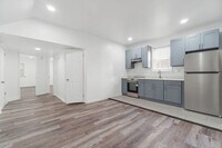 Building Photo - 156 Shepard Ave