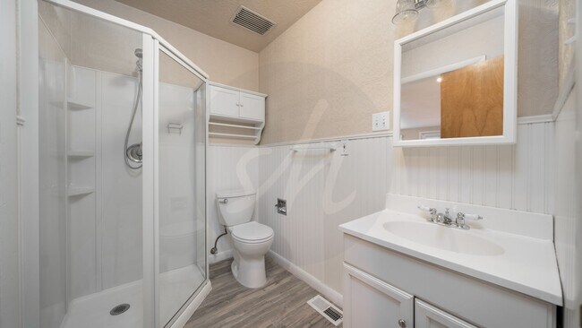 Building Photo - Charming Rancher in Cheyenne Mountain