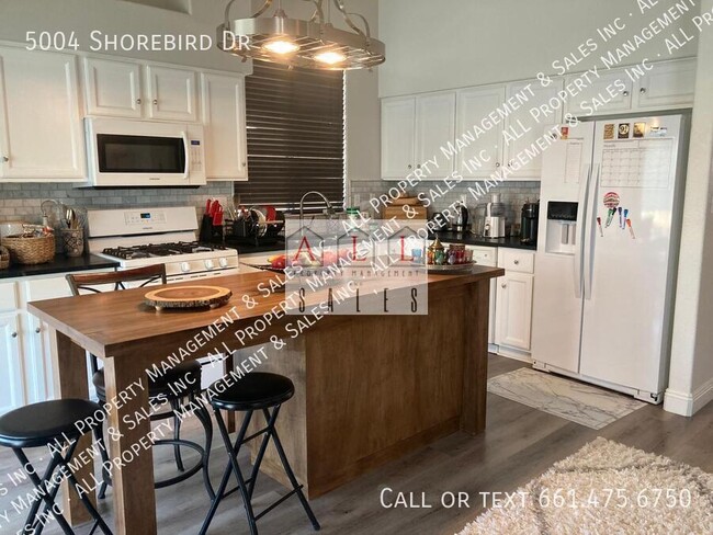 Building Photo - 5004 Shorebird Dr