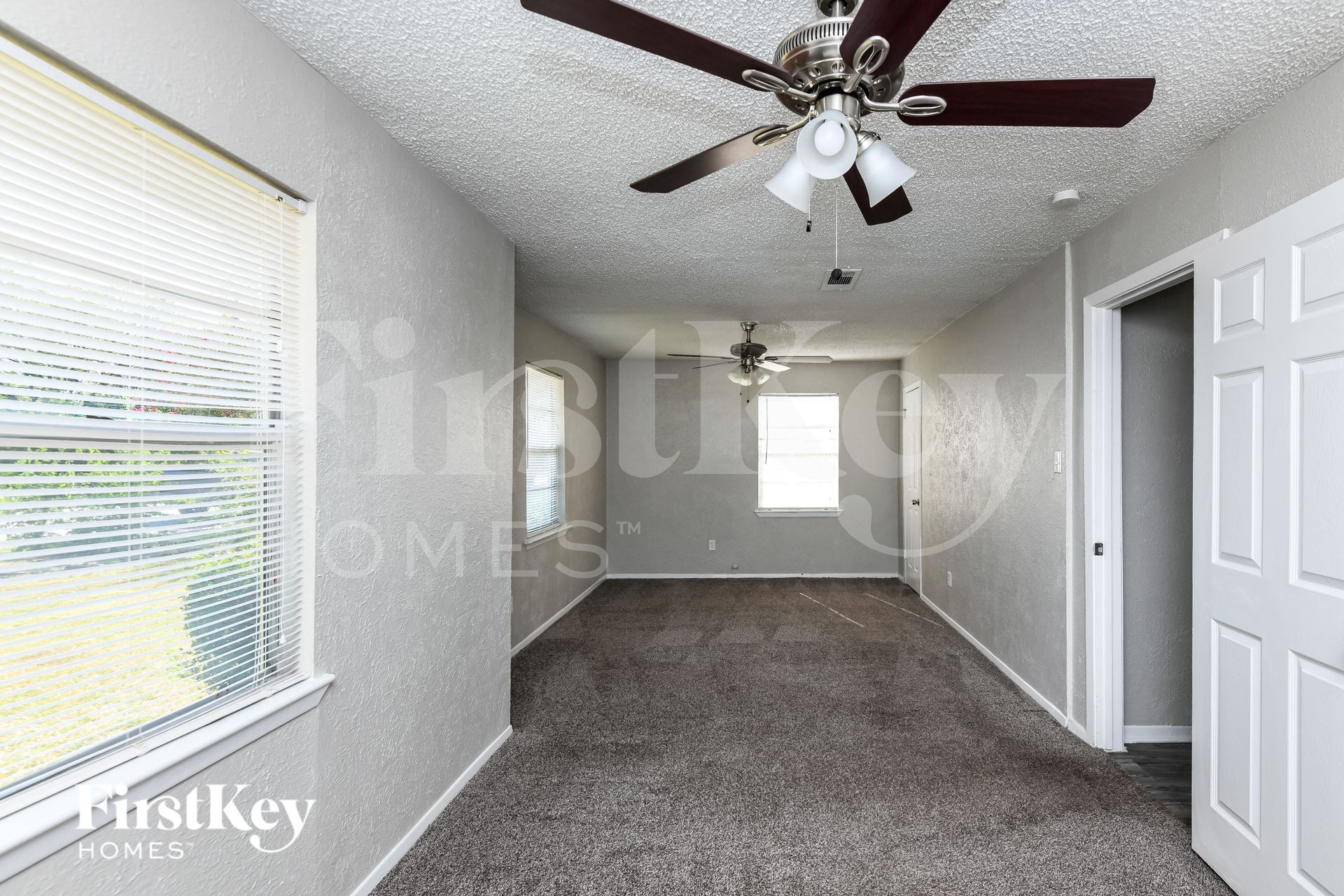 Building Photo - 308 Bluebonnet St