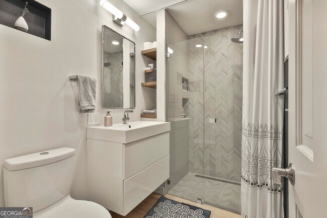 Building Photo - 115 Rolling Green