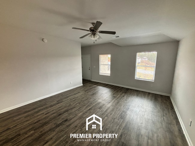 Building Photo - 1110 Brookhaven Dr