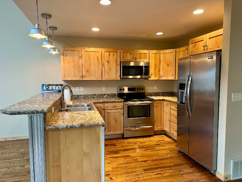 Building Photo - 1719 Euclid Ave