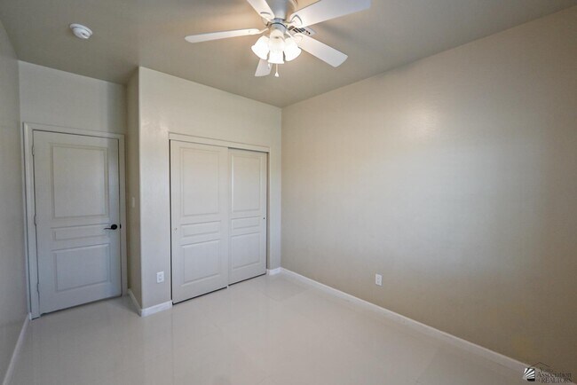Building Photo - 4374 W 25th Pl