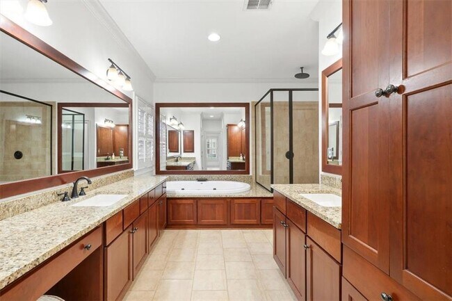 Building Photo - 4209 Whitby Way SE