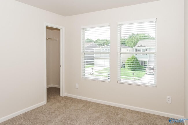 Building Photo - 120 Wethersfield Dr