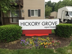 Building Photo - Hickory Grove