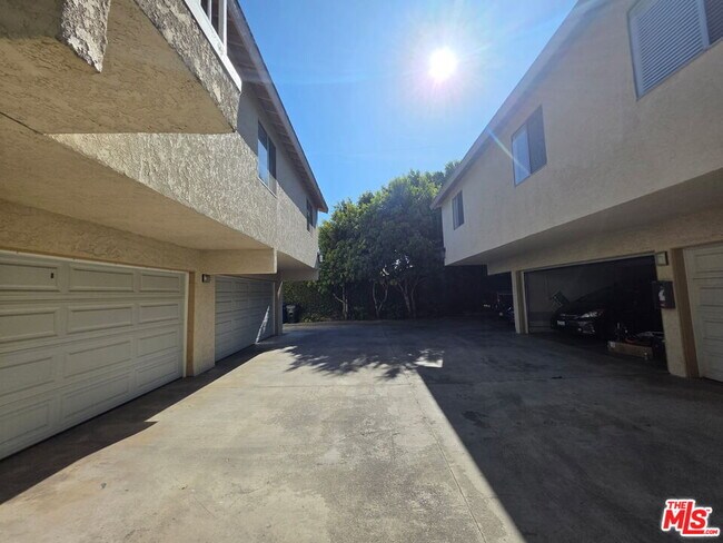 Building Photo - 1029 Pleasant View Ave