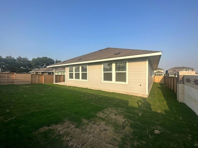 Building Photo - 167 Jeffers