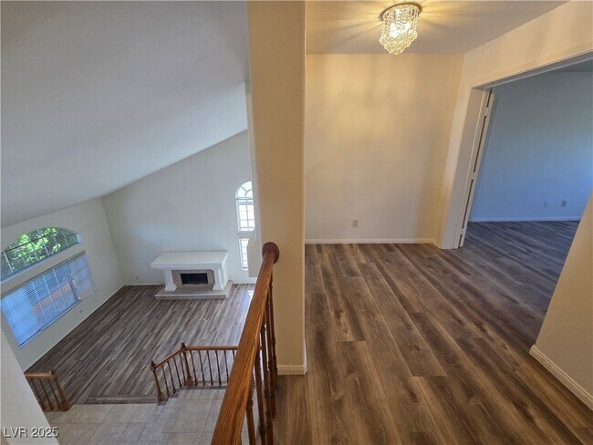 Building Photo - 8204 Tivoli Cove Dr