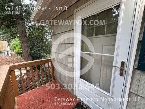 Building Photo - 941 NE 113th Ave