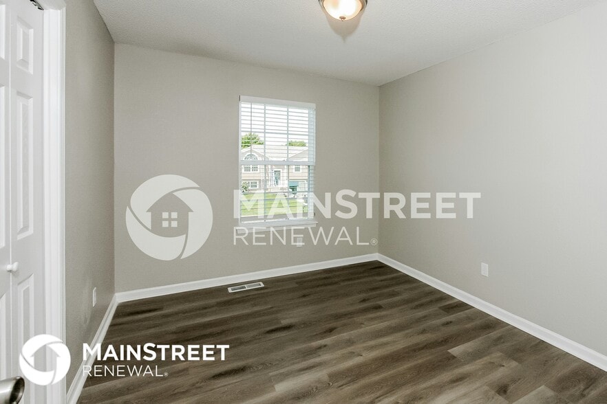 Building Photo - 11409 N Wyandotte St