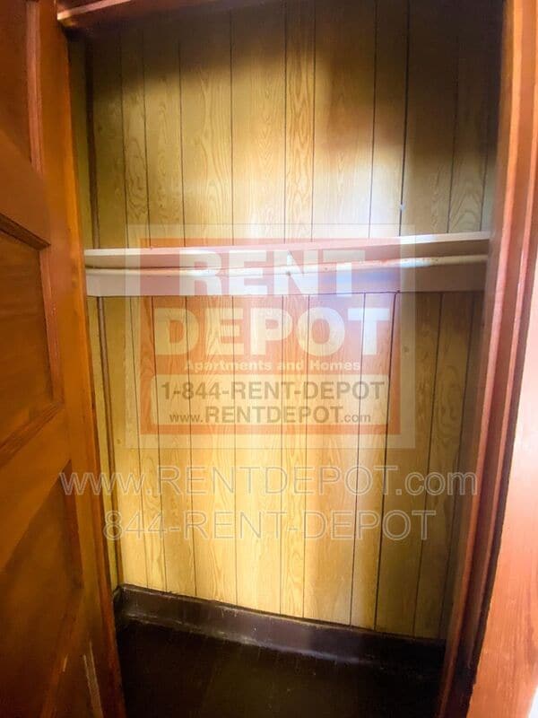 Building Photo - 1731 S Kerth Ave