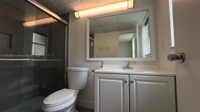 Building Photo - 1800 SW 81st Ave